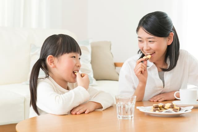 食事やおやつは規則正しく